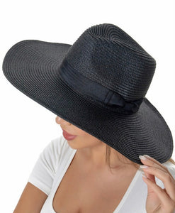 Oversized Sun ☀️ hat with black band ( hats)